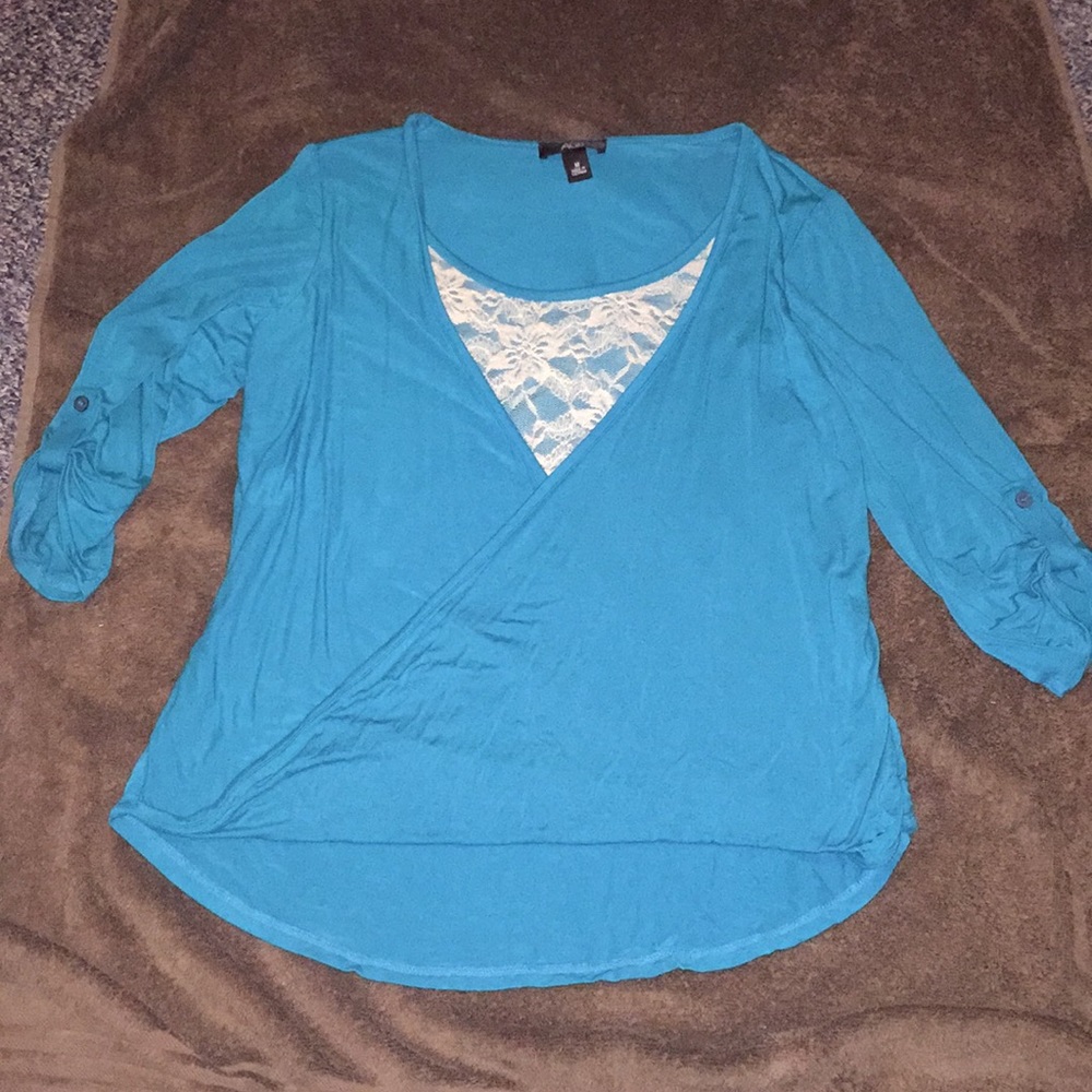 AGB shirt with lace 3/4 sleeves